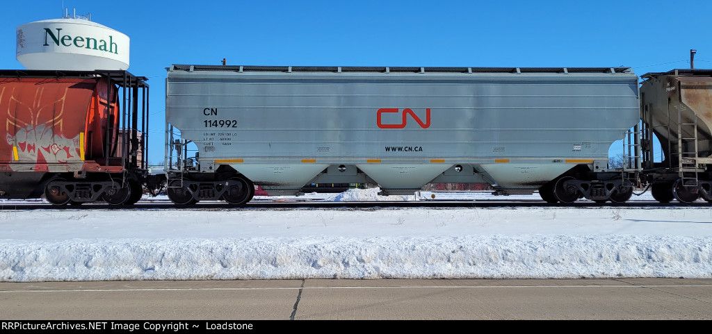 CN 114992